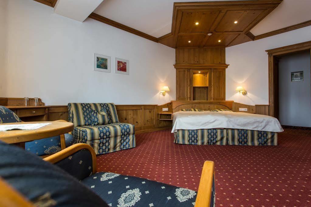 Alte Schmiede Hotel Leutasch Exterior photo